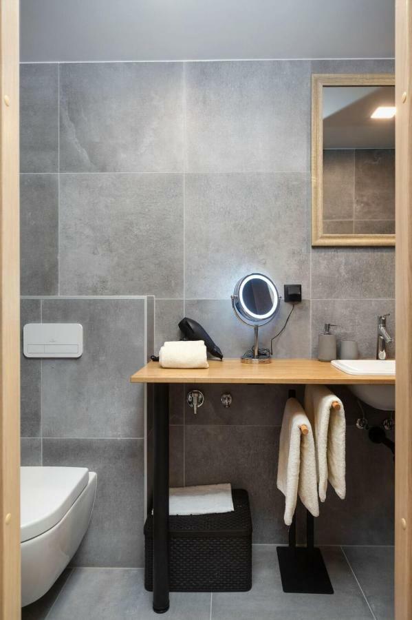 Estonian Design Flat Next To Old Town Apartamento Talin Exterior foto